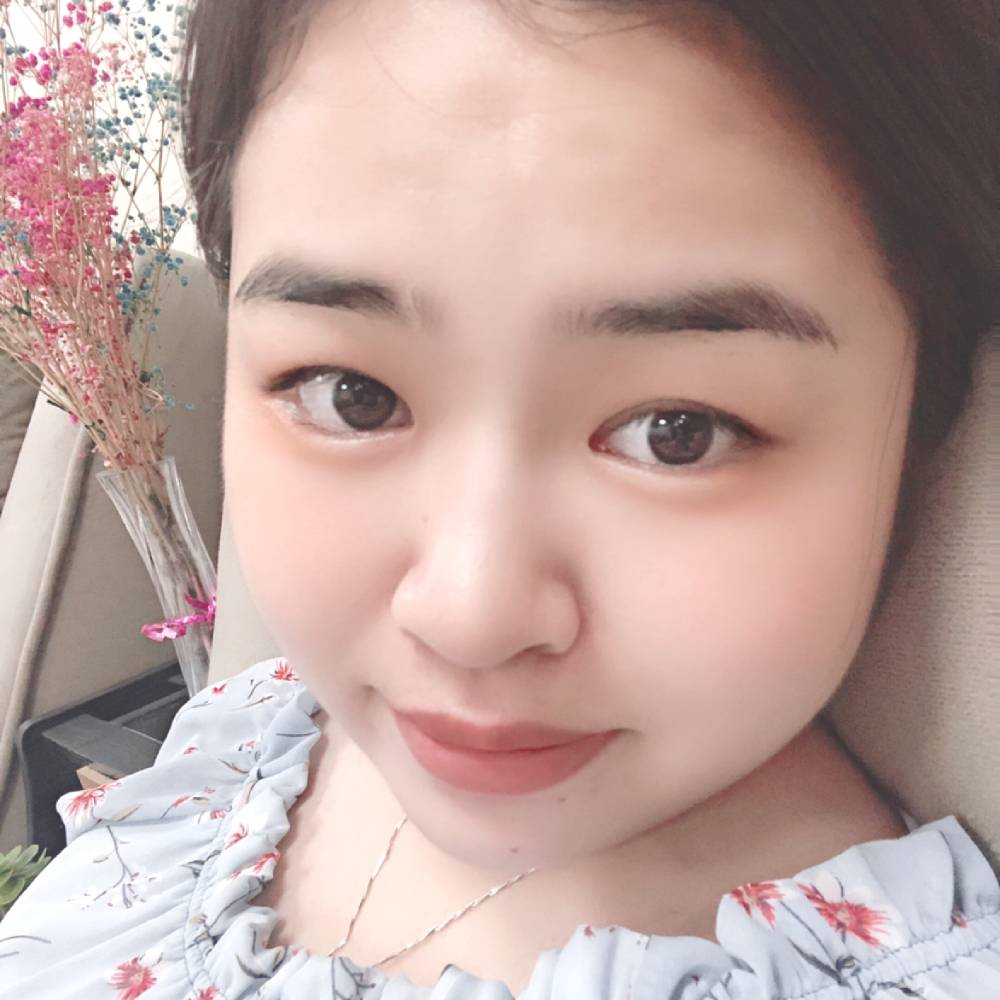 柜子与柔弱的照片