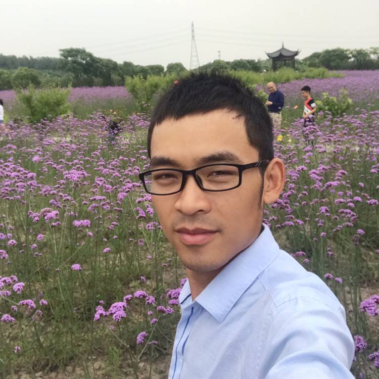 清秀泪了帅哥的照片