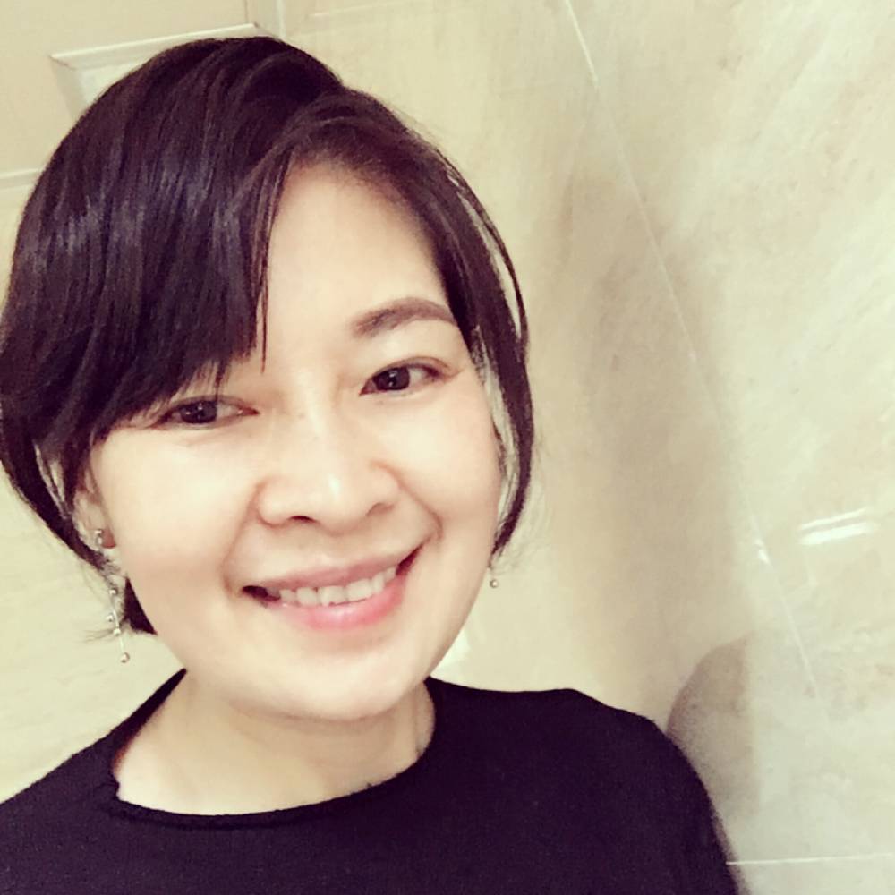 迷尔女人的照片
