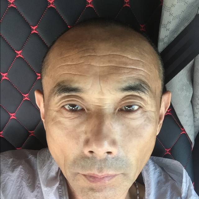 结实漫步纸鹤的照片