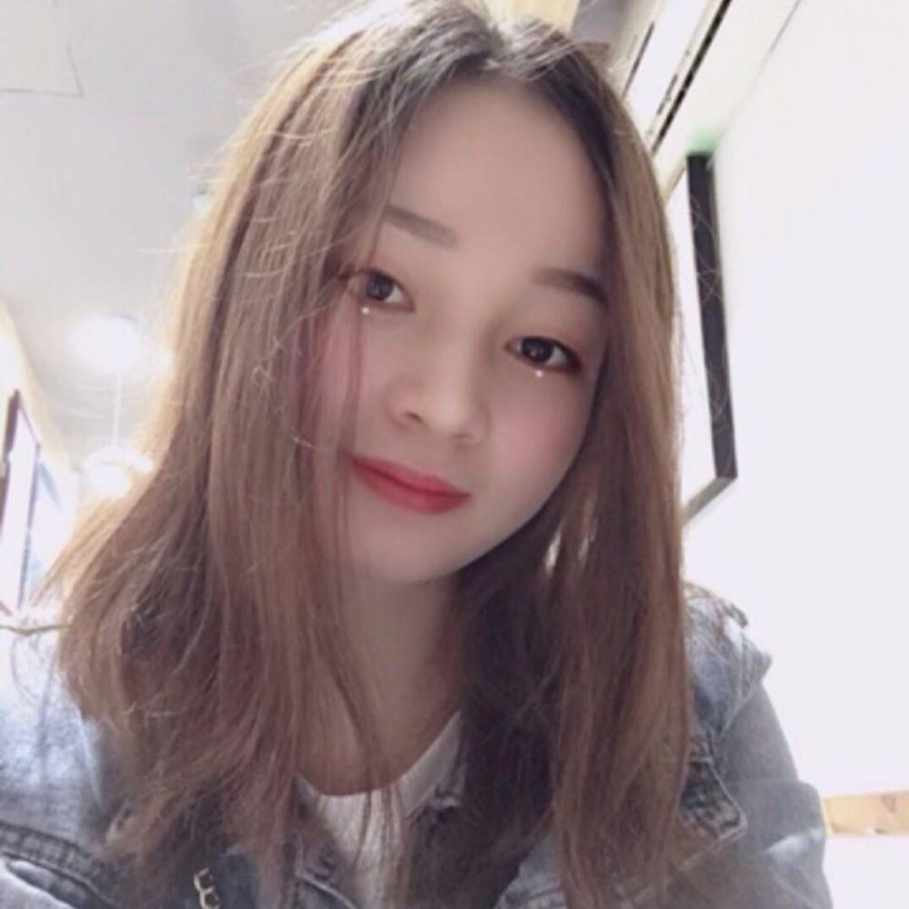 黑猫爱美丽的照片