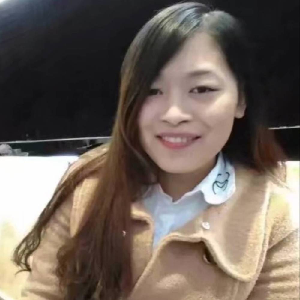 石华莲的照片
