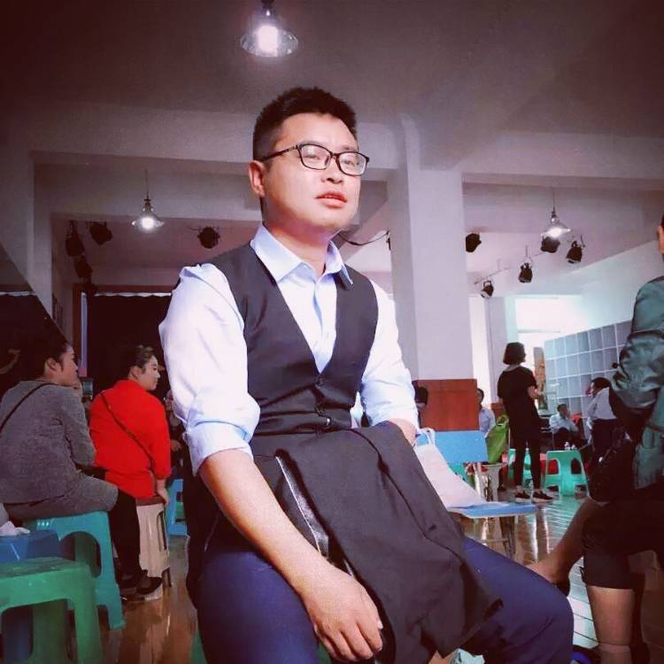 欠你的板栗的照片