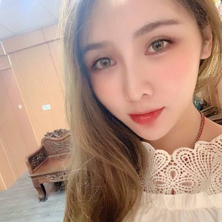 伊夏可乐的照片