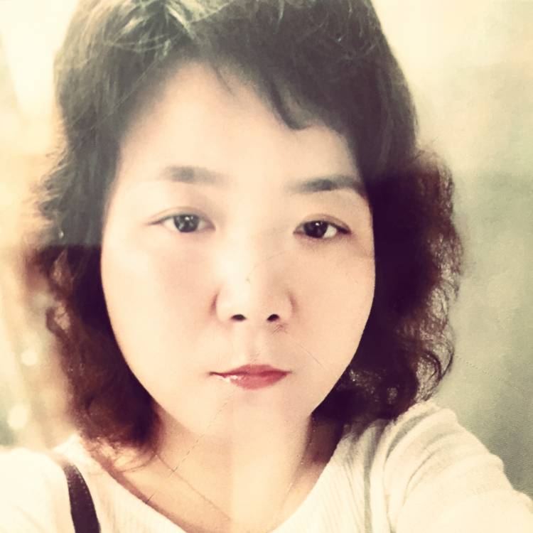 芒果欣慰的照片