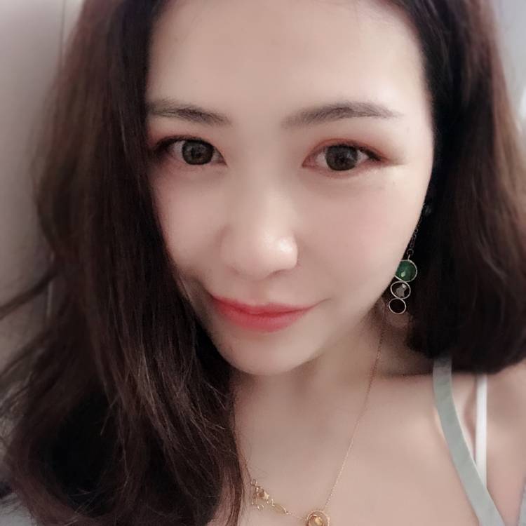 害羞請夏露的照片