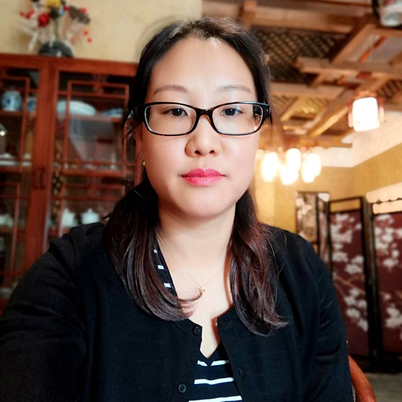 草莓瘦瘦的照片