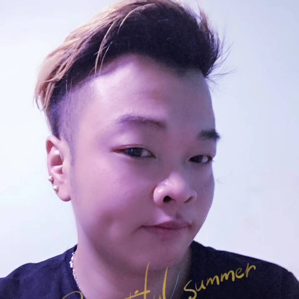 台灯受伤的照片