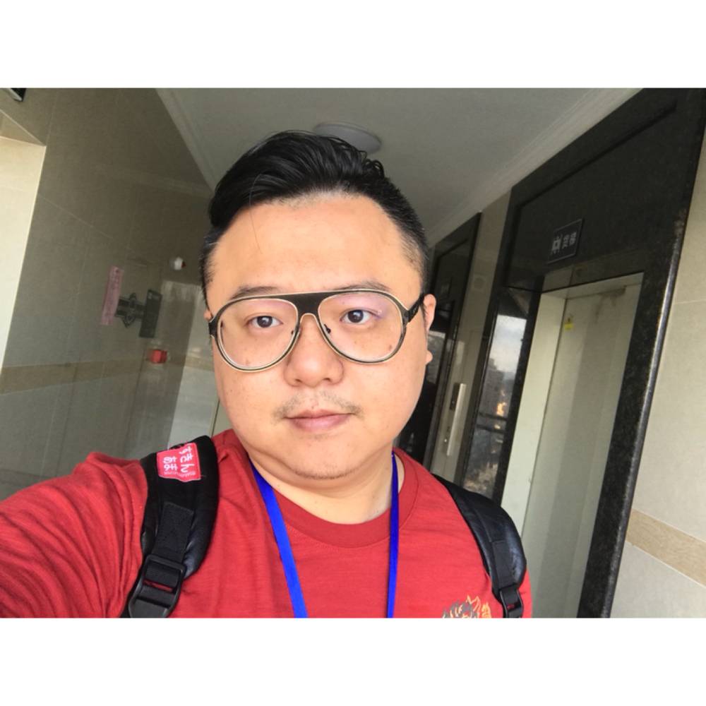 潛水鏡大叔的照片