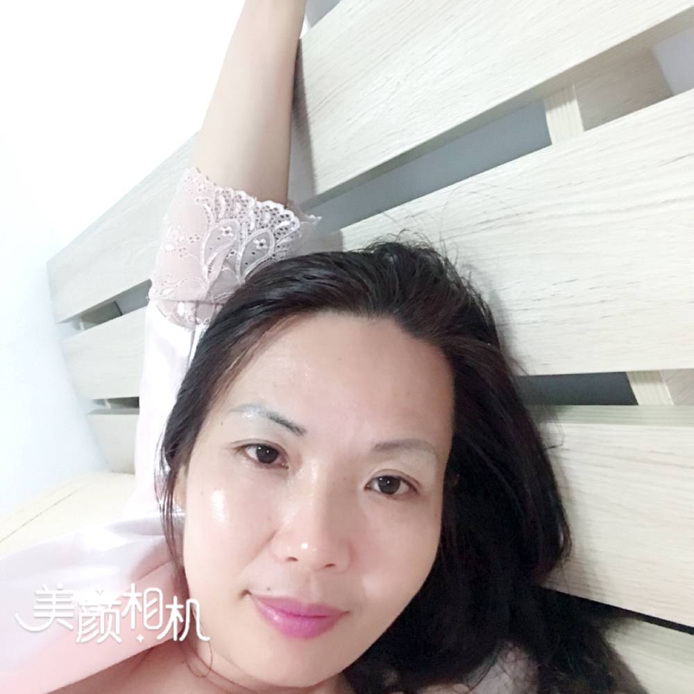 善良笑便的照片