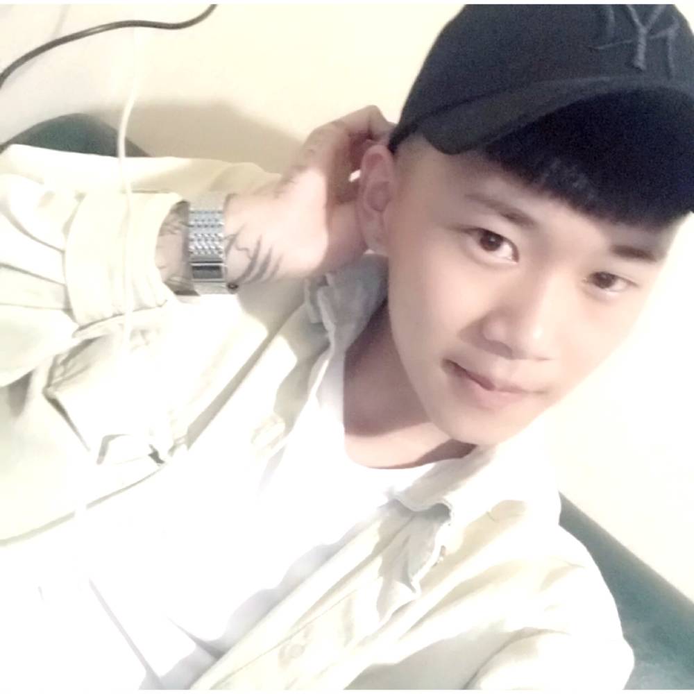 乖男一枚的照片