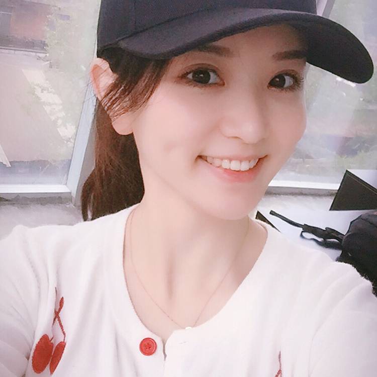 幽默拾忆水蜜桃的照片