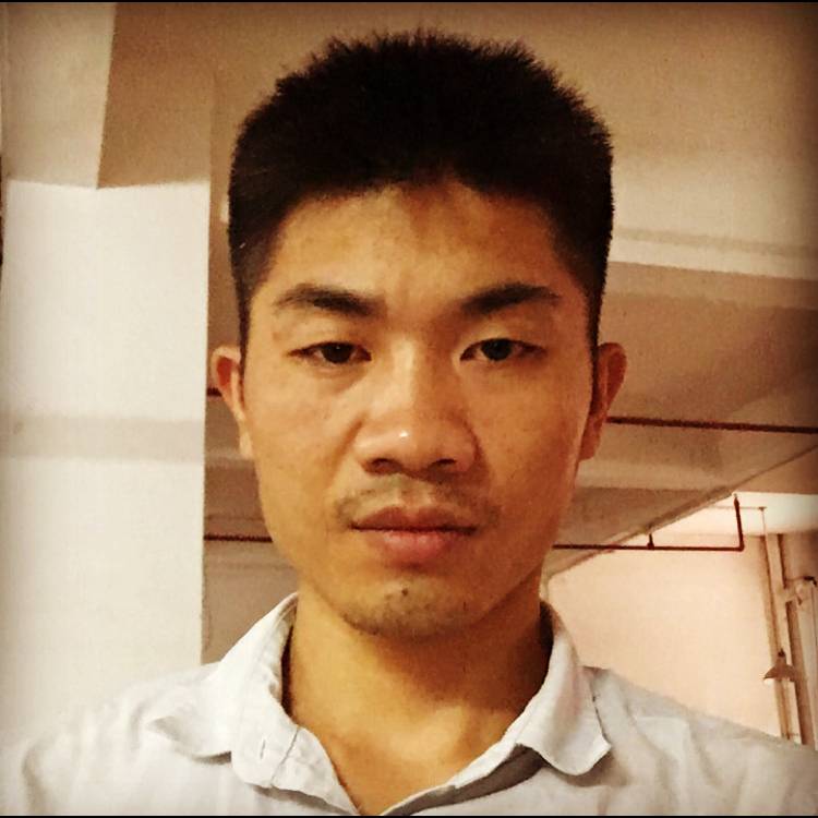 过客倾心风中的照片