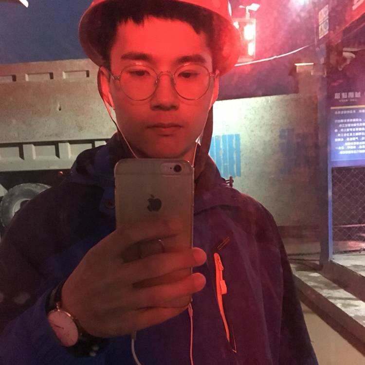 丘丘l的照片