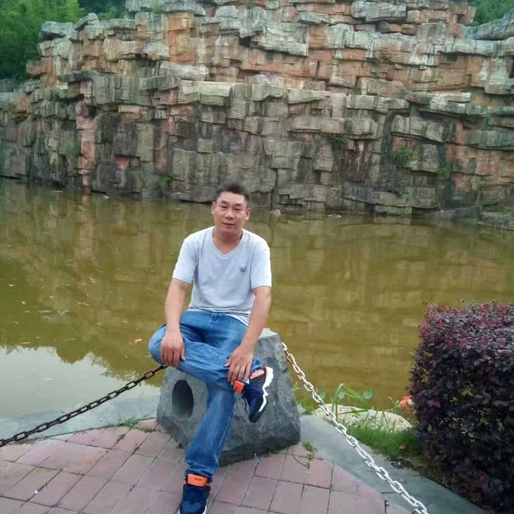 梁文仔的照片