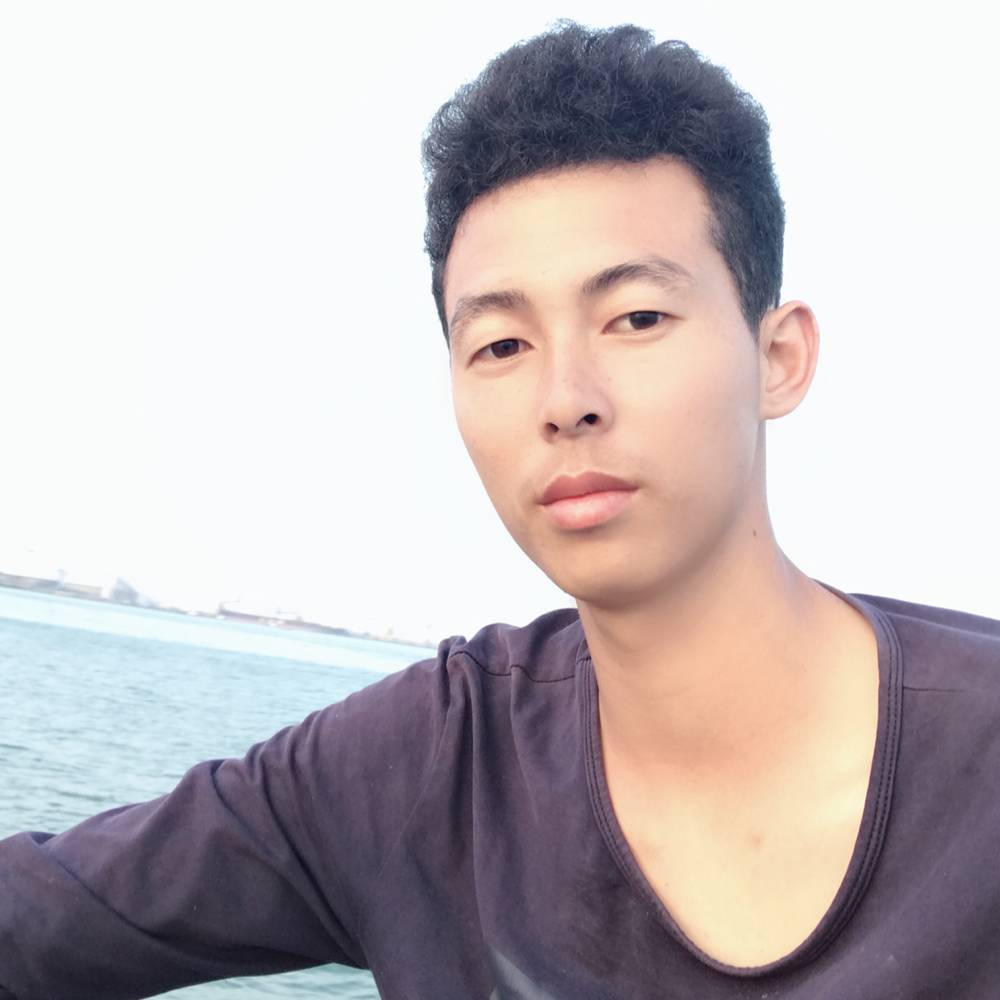负责皮带的照片