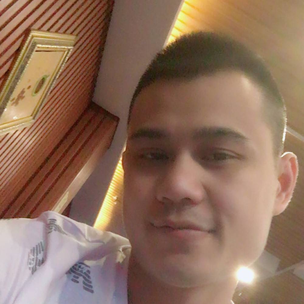 陈业鹏的照片