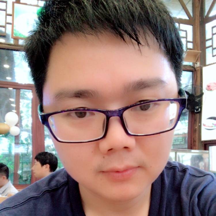 优秀凝眸的照片