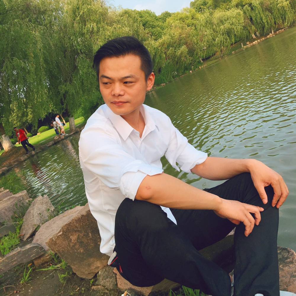 鹿飞的照片
