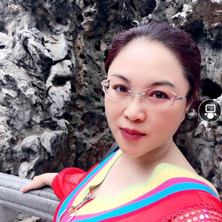 心岛方眼睛大的照片