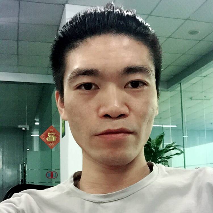 王小笑的照片