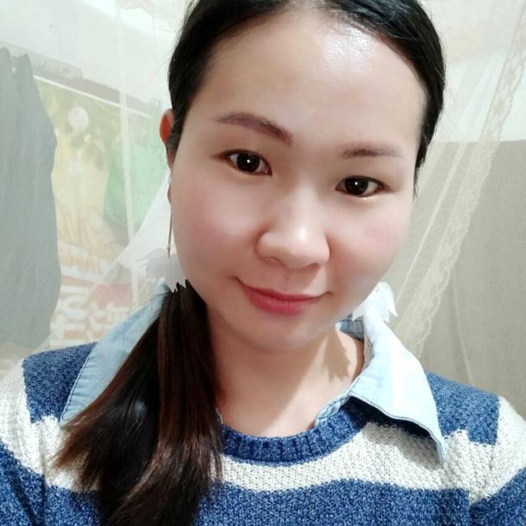 任性踢暖光的照片