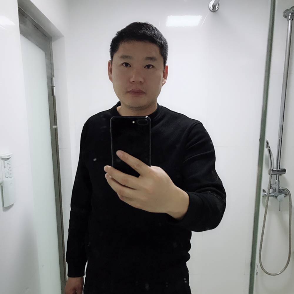 右手哥的照片