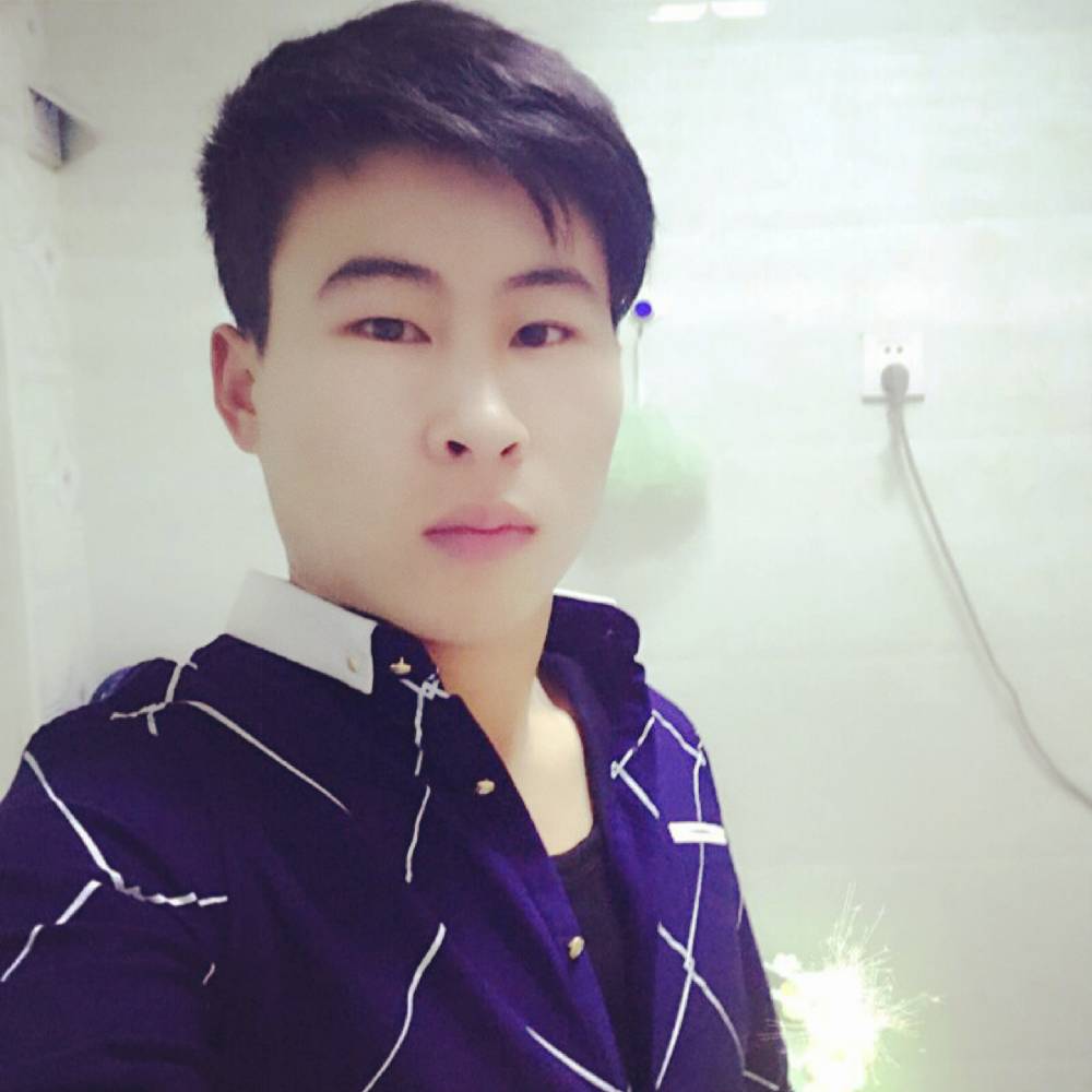 蓝火成冰的照片