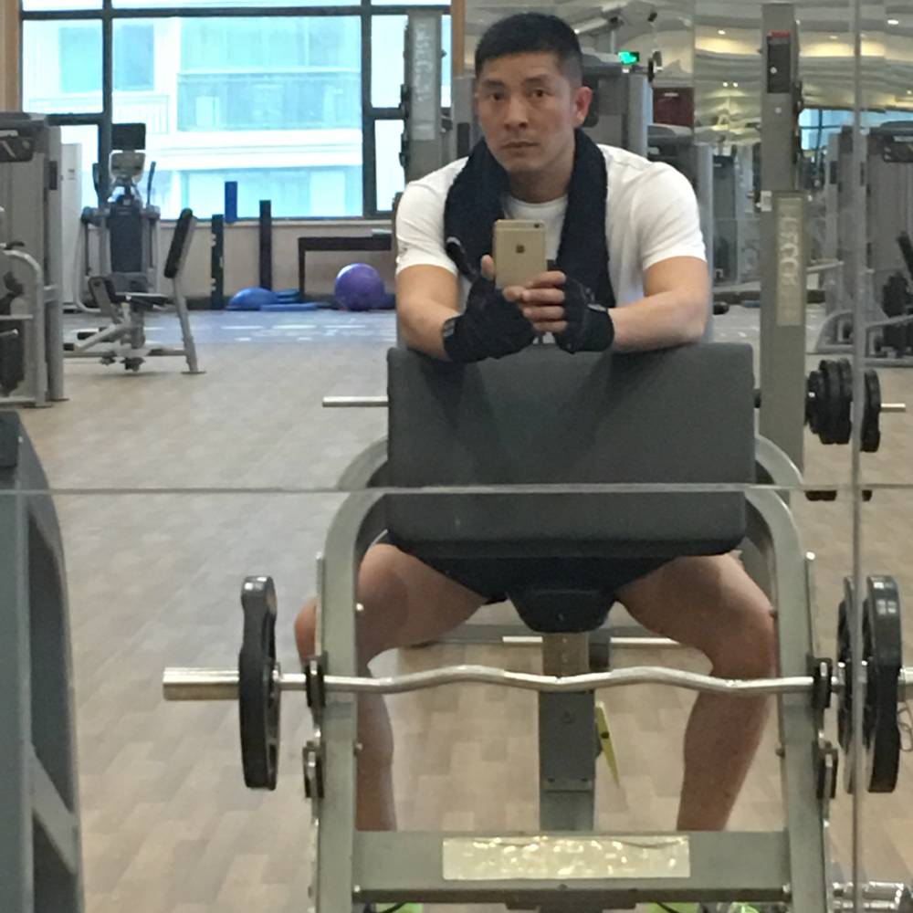 总有不看脸的的照片