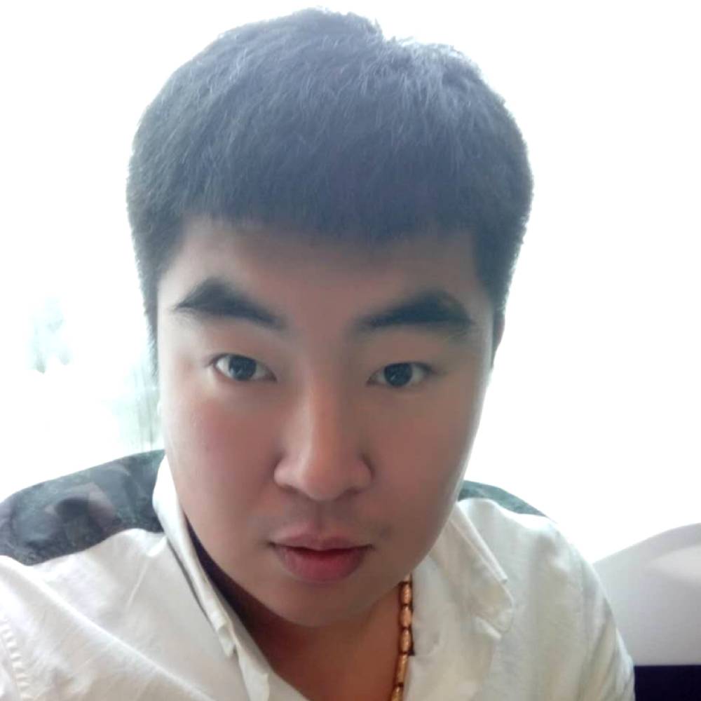 机灵邂逅方盒的照片