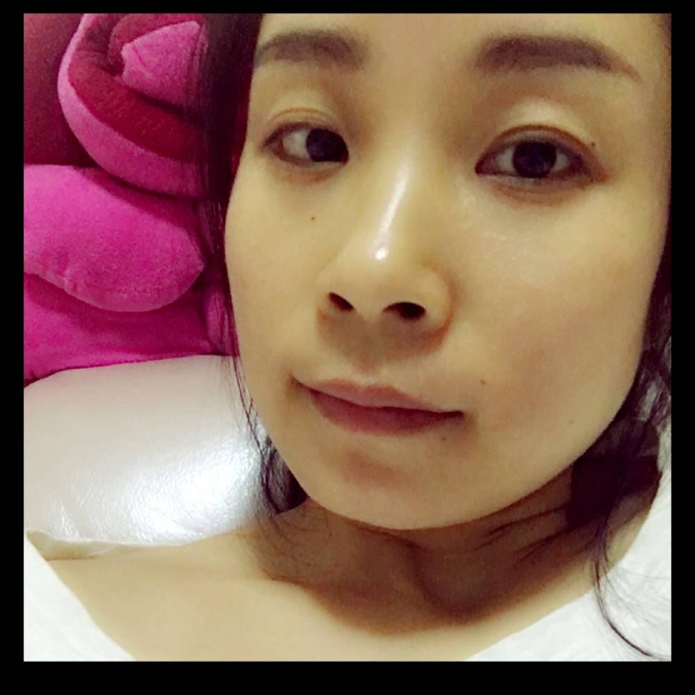 激动的鸡翅的照片