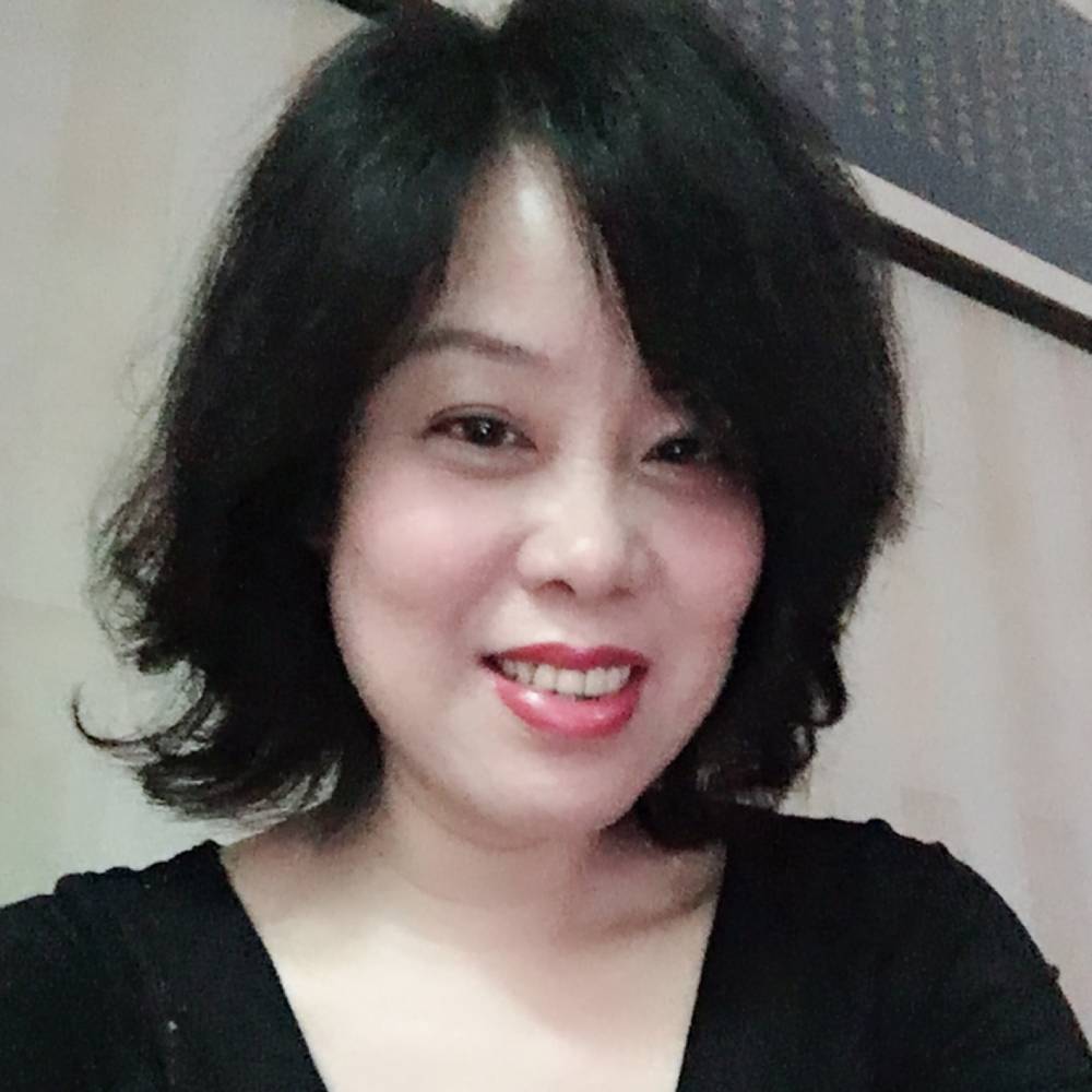 蘩藜恬静的照片