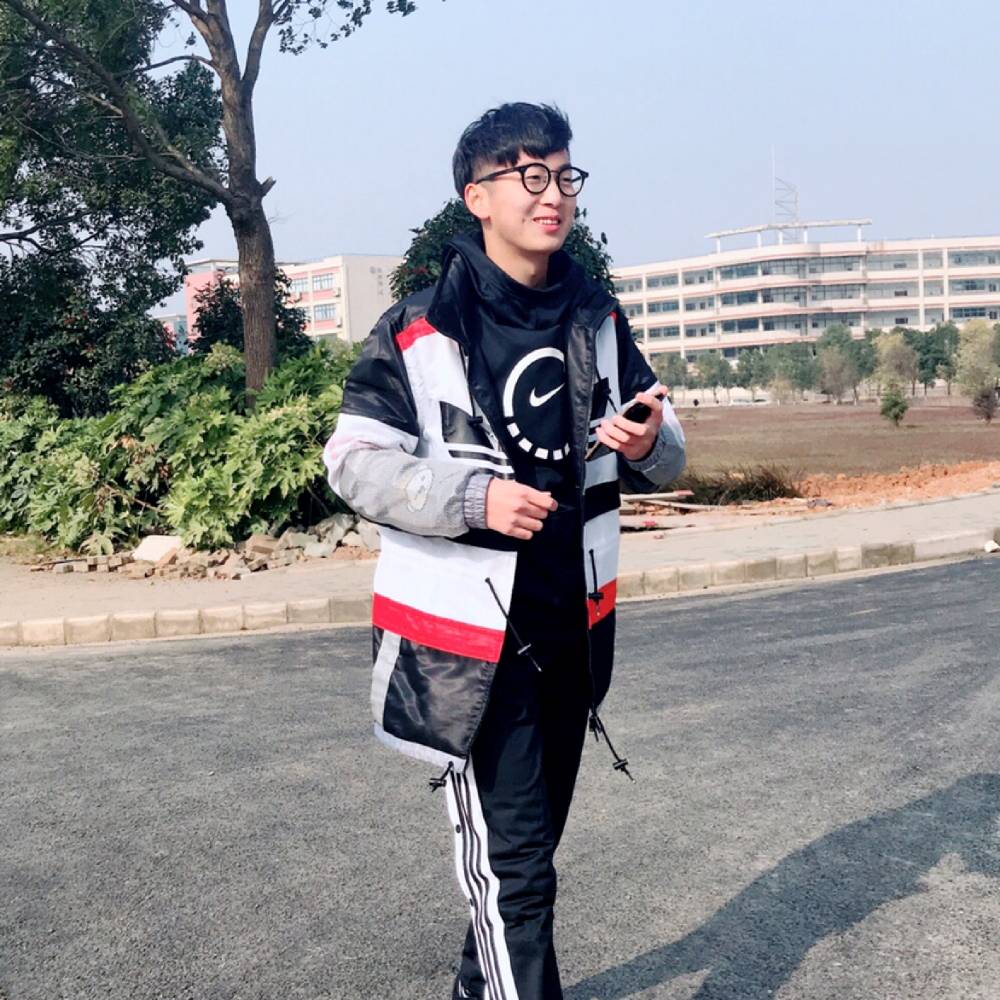 零碎挽手短靴的照片