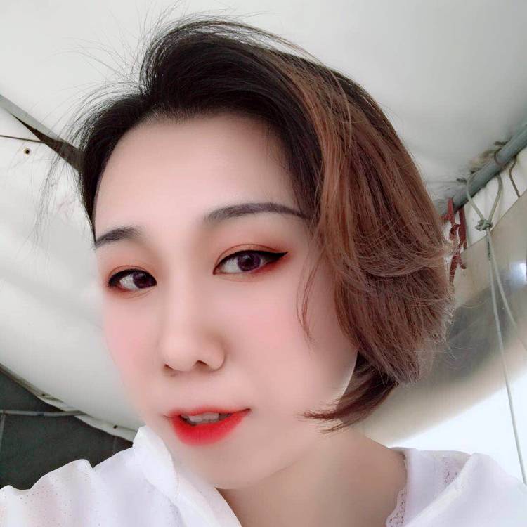 小蘑菇给过时的照片