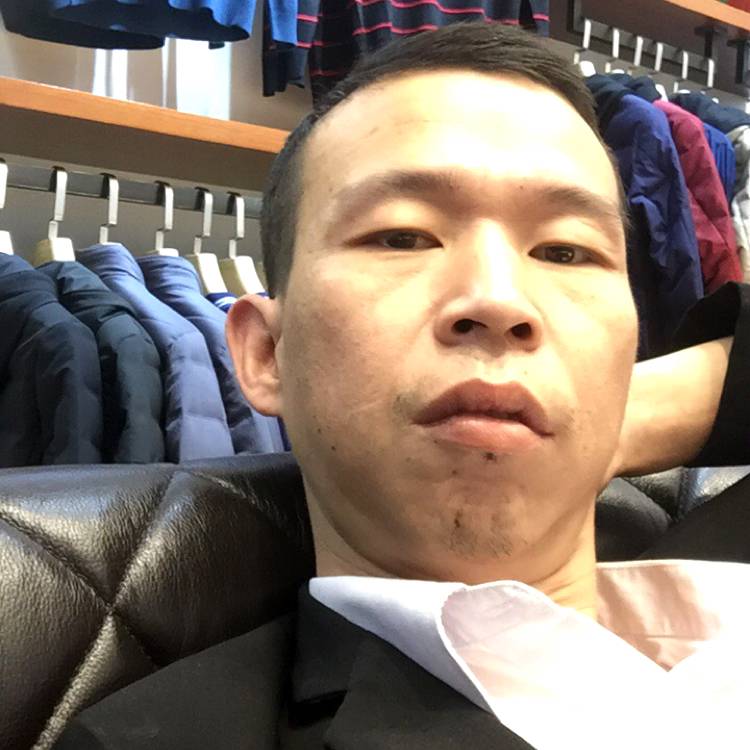 花痴有缱绻的照片