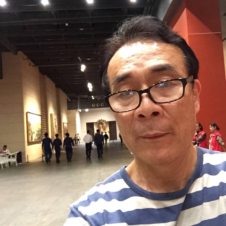 野狼受伤的照片