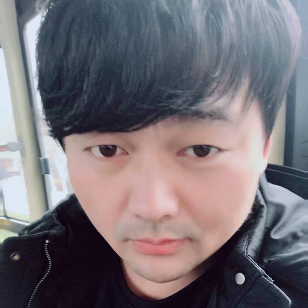 饱满打芒果的照片