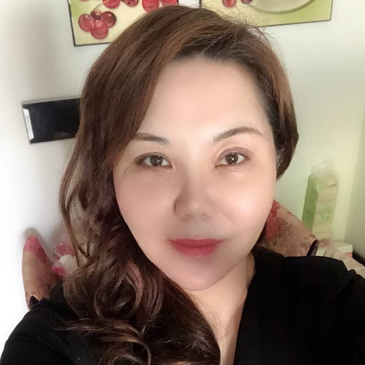 百合飞舞的照片