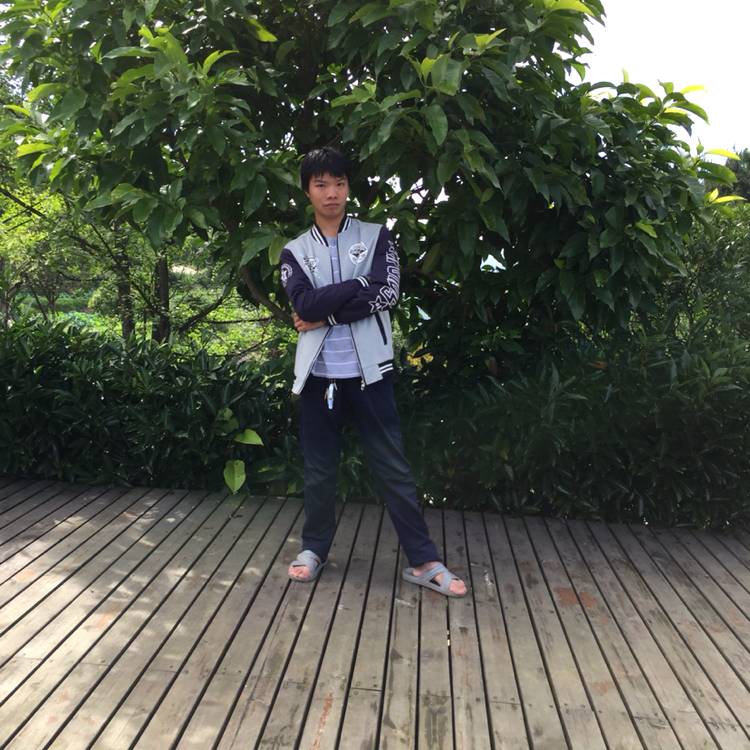 小甜瓜闪闪的照片