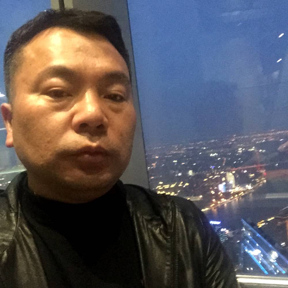 手链淡淡的照片