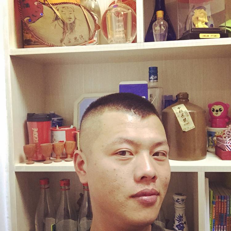 拼搏苦恋睫毛的照片