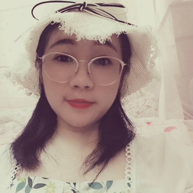 小狐狸爱吃鱼的照片