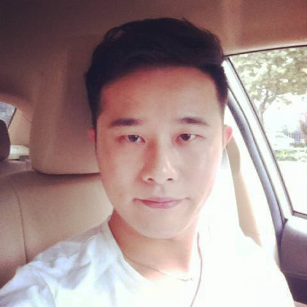 短靴回首寂冷的照片