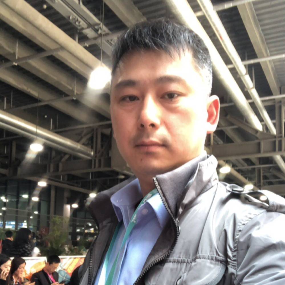Aaron春的照片