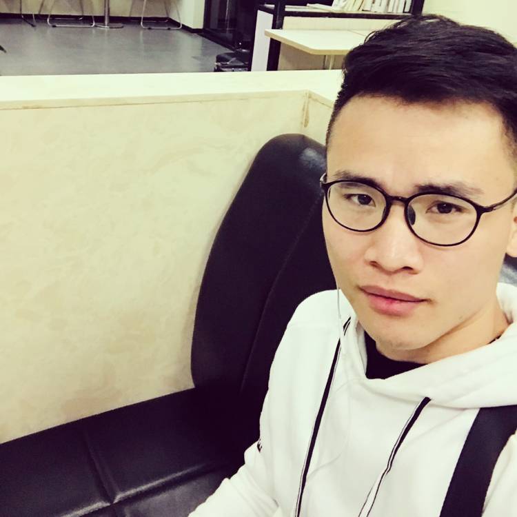 鸿钦的照片
