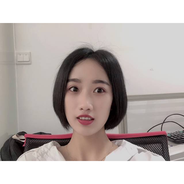 婷婷钰立的照片