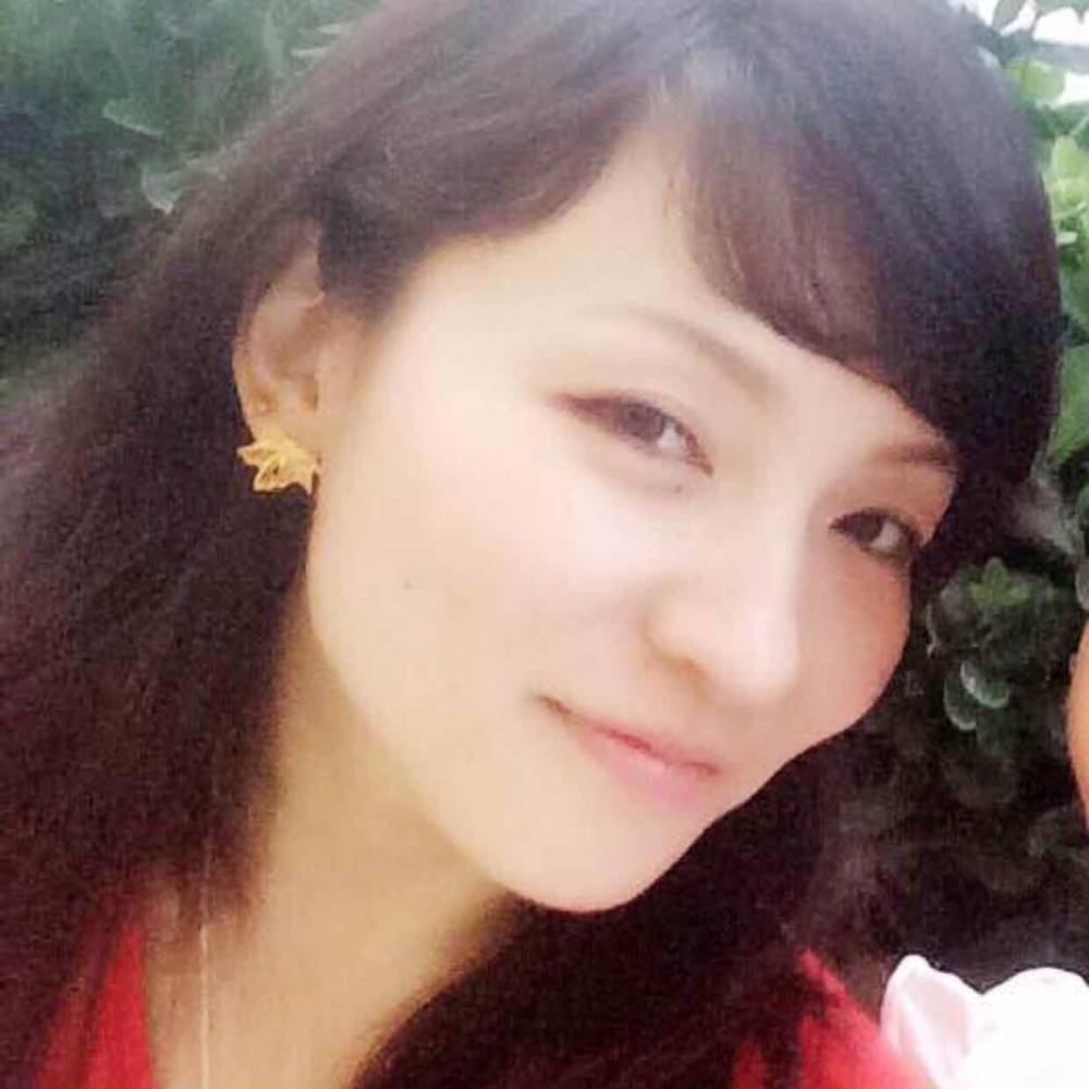 灼热拾忆黑猫的照片