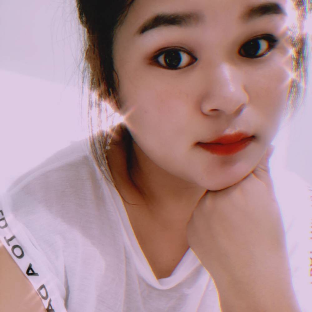 七七R的照片