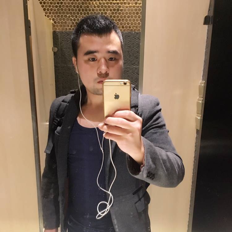 吴少皇的照片