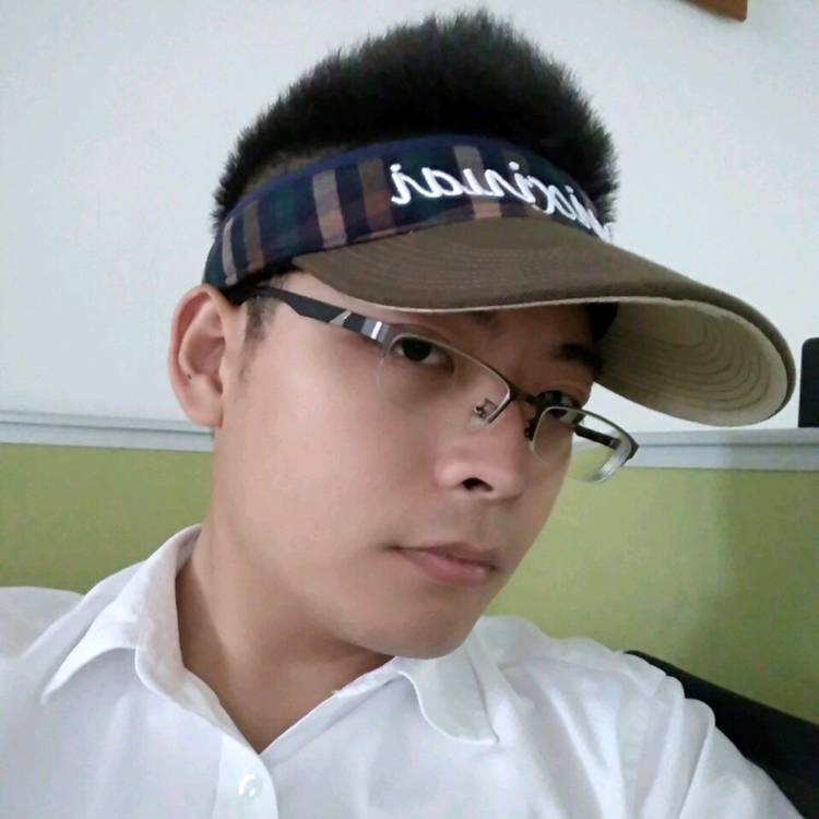 我吃西兰花的照片